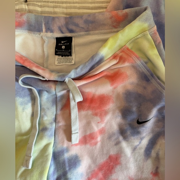 Nike Jogger Sweatpants - Picture 3 of 3